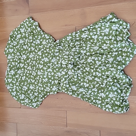 NWT Princess Polly Ragnar Tie Front Cut Out Romper Green Floral 6 - Picture 9 of 11